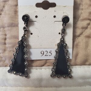 Chic Black Geometric Drop Earrings